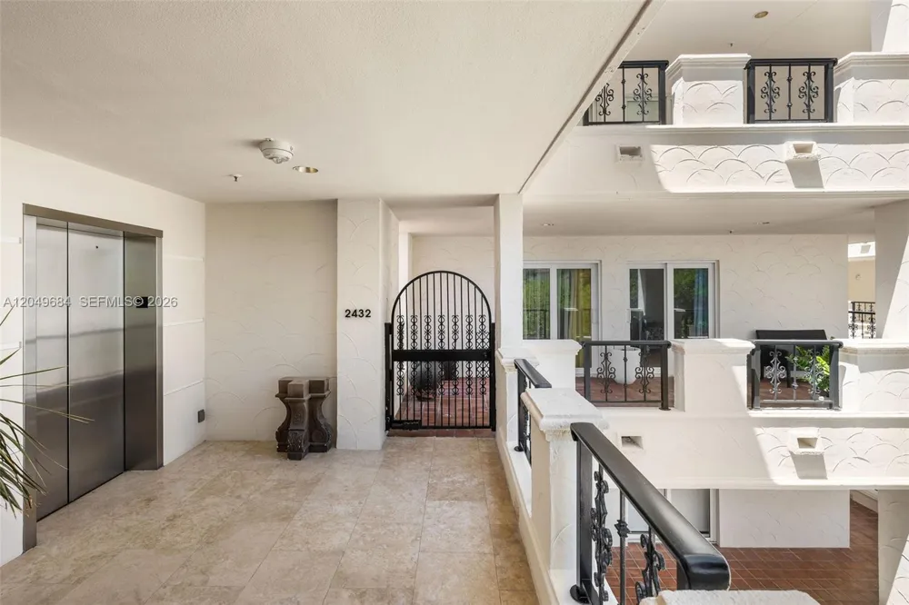 2432 Fisher Island Dr #5302 Miami Beach, FL 33109