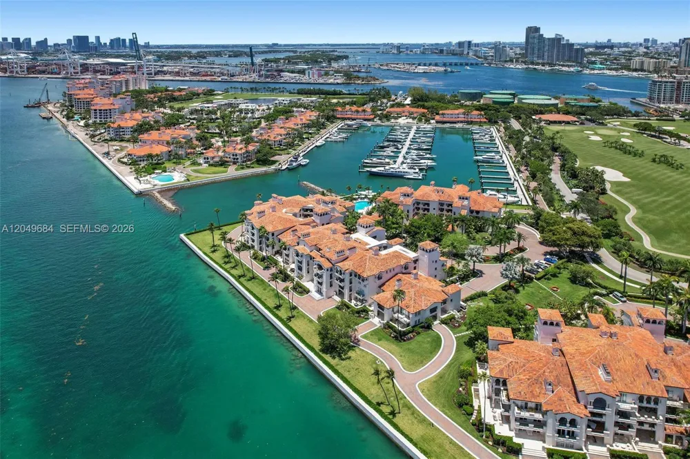 2432 Fisher Island Dr #5302 Miami Beach, FL 33109