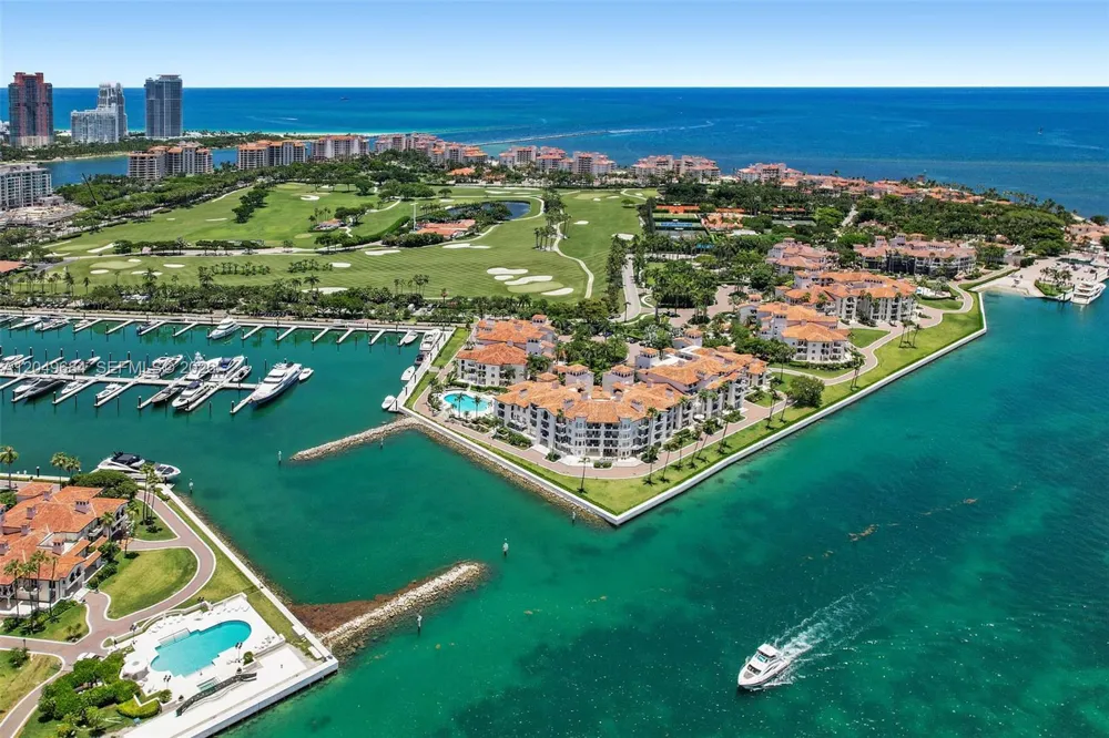 2432 Fisher Island Dr #5302 Miami Beach, FL 33109