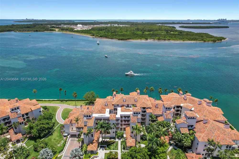 2432 Fisher Island Dr #5302 Miami Beach, FL 33109