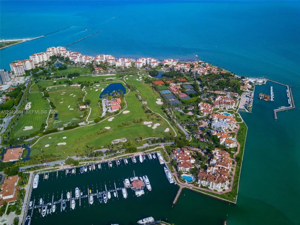 2432 Fisher Island Dr #5302 Miami Beach, FL 33109