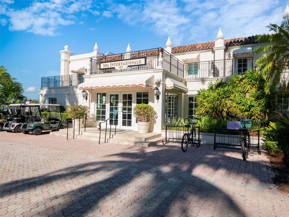 2432 Fisher Island Dr #5302 Miami Beach, FL 33109