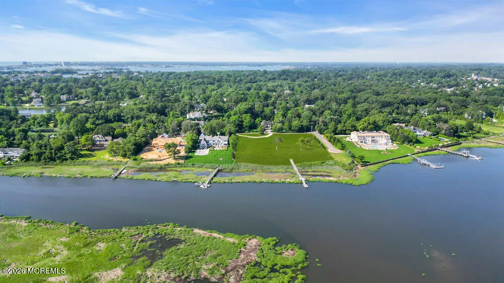 3 Black Point Horseshoe #LAND Rumson, NJ 07760