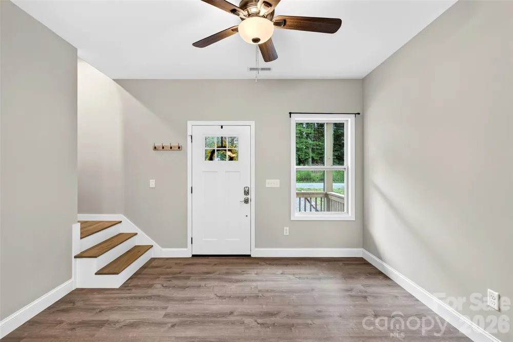 88 Walker Street Black Mountain, NC 28711