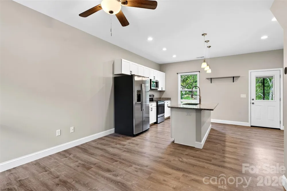 88 Walker Street Black Mountain, NC 28711