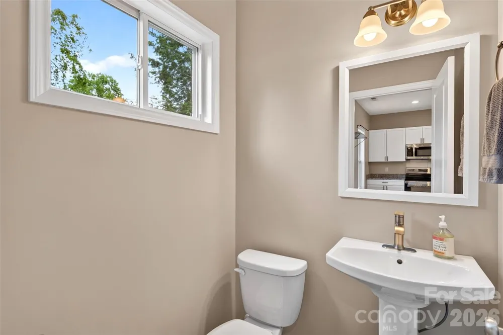 88 Walker Street Black Mountain, NC 28711