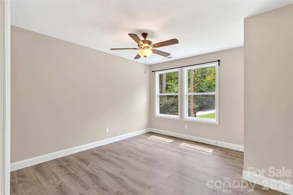 88 Walker Street Black Mountain, NC 28711