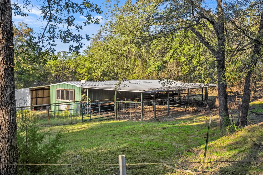 199 Cheyenne Trail Springtown, TX 76082