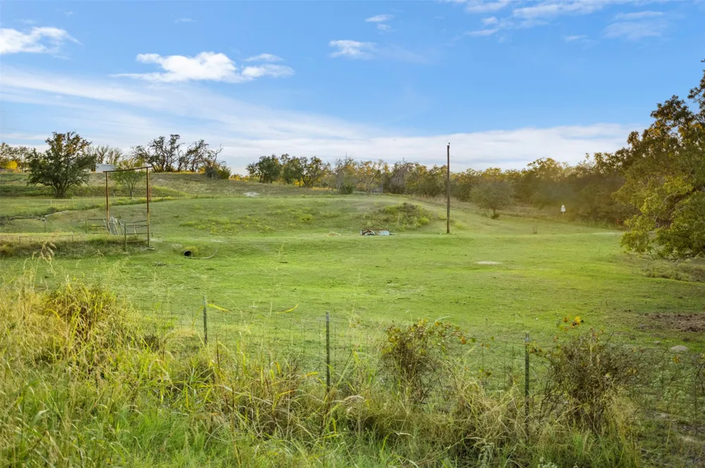 199 Cheyenne Trail Springtown, TX 76082