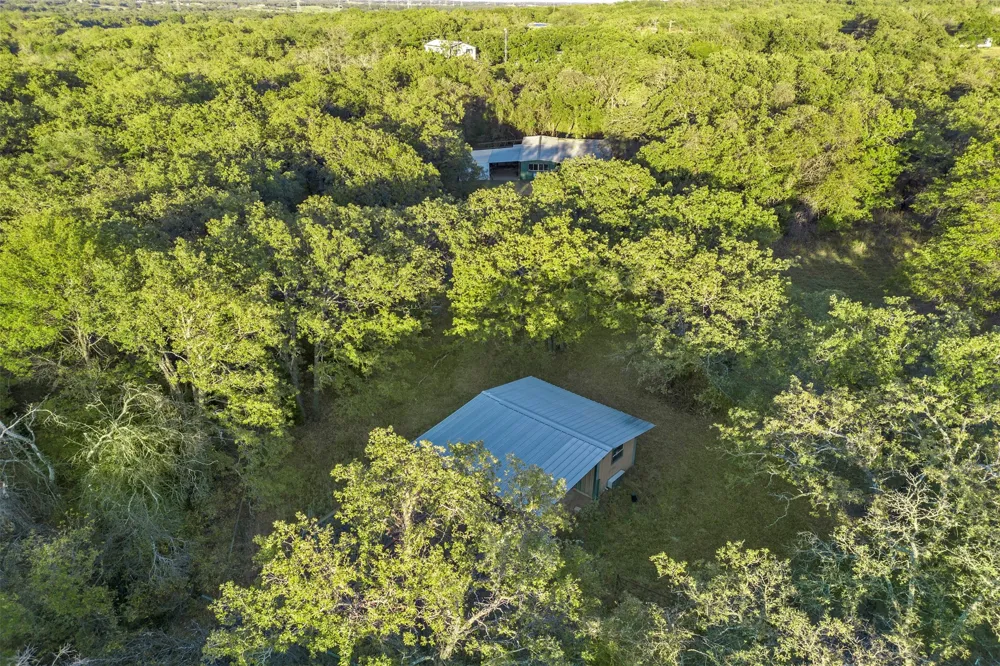 199 Cheyenne Trail Springtown, TX 76082