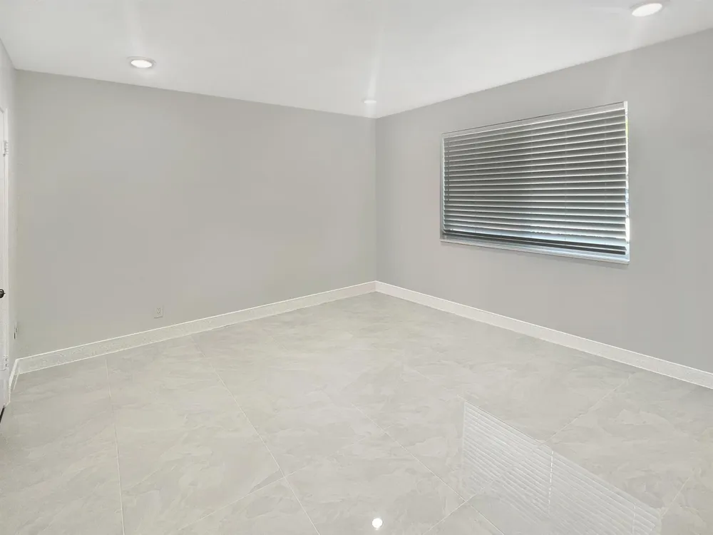136 NE 19th Court #112f Wilton Manors, FL 33305