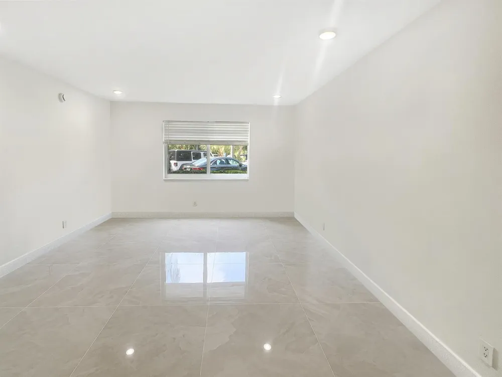 136 NE 19th Court #112f Wilton Manors, FL 33305