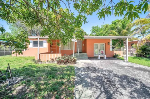 13140 Miami Ave #1