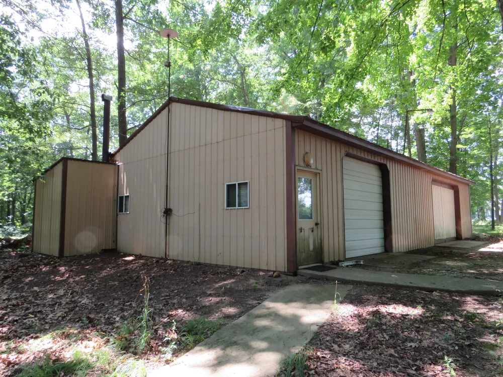 11000 Vickeryville Road Edmore, MI 48829
