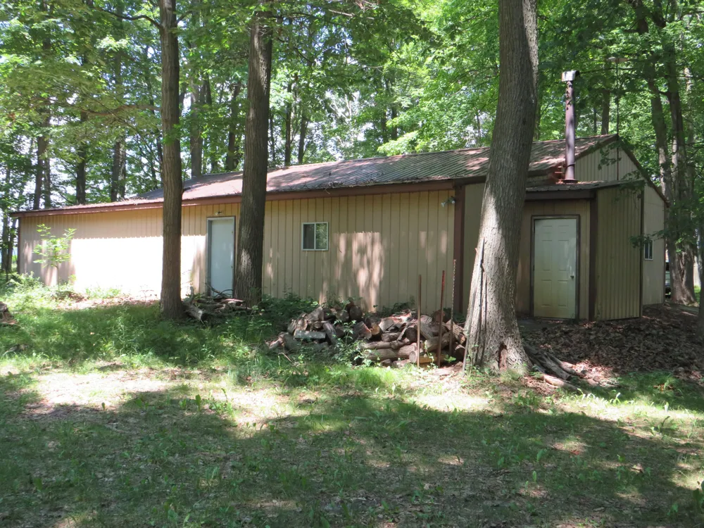 11000 Vickeryville Road Edmore, MI 48829