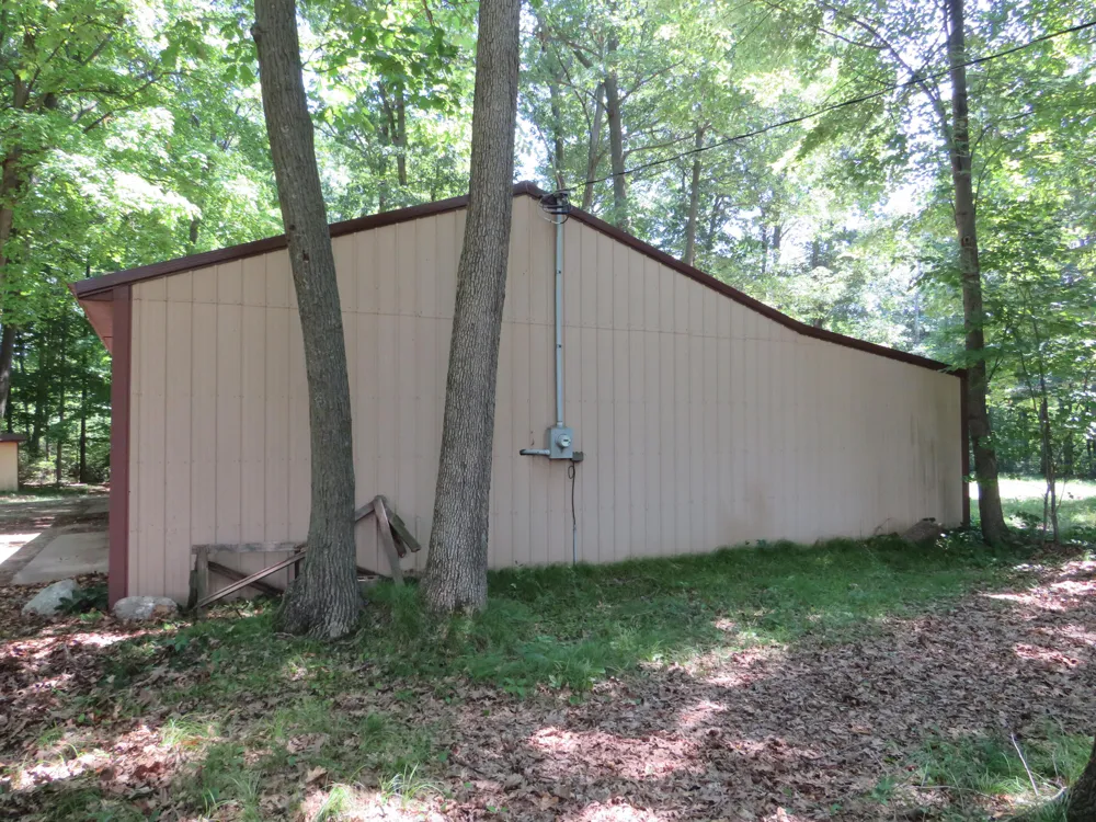11000 Vickeryville Road Edmore, MI 48829