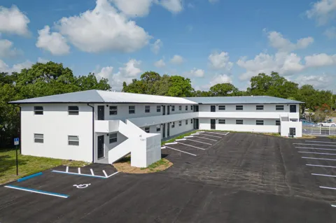 1301 Emerald Terrace #13
