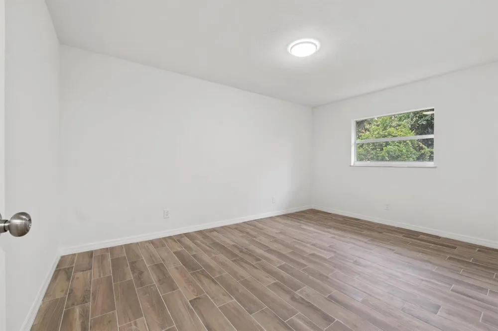 1301 Emerald Terrace #13 Fort Pierce, FL 34950