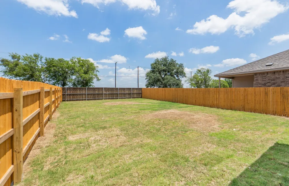 323 Bridge Deck Loop Kyle, TX 78640