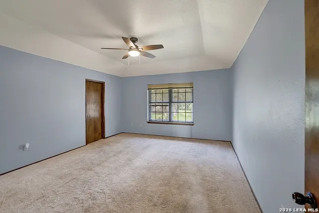 110 Post Oak Floresville, TX 78114