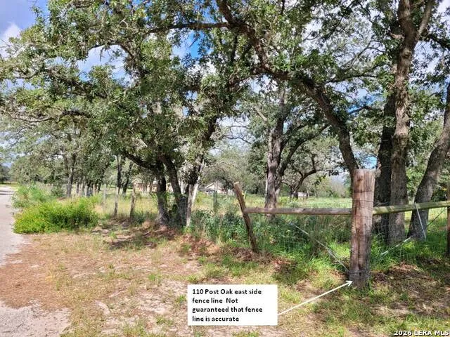 110 Post Oak Floresville, TX 78114