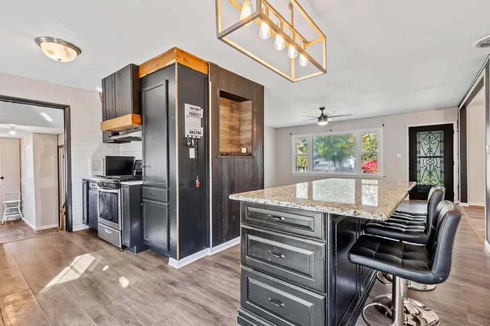 7562 Montana Street Merrillville, IN 46410
