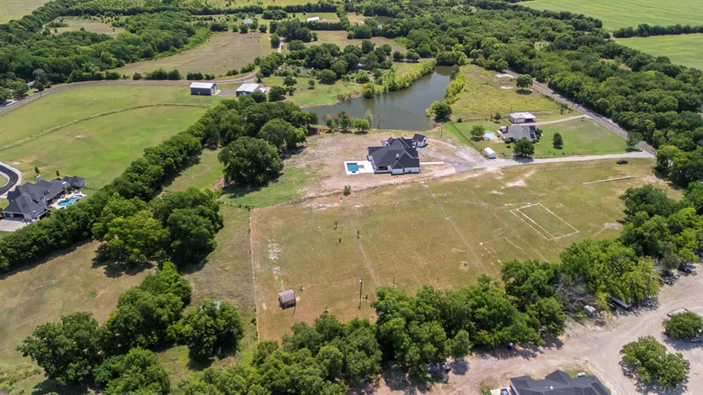 2895 County Road 341 McKinney, TX 75071