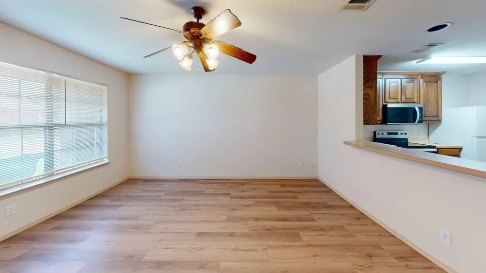 2335 Elm Street Denton, TX 76201