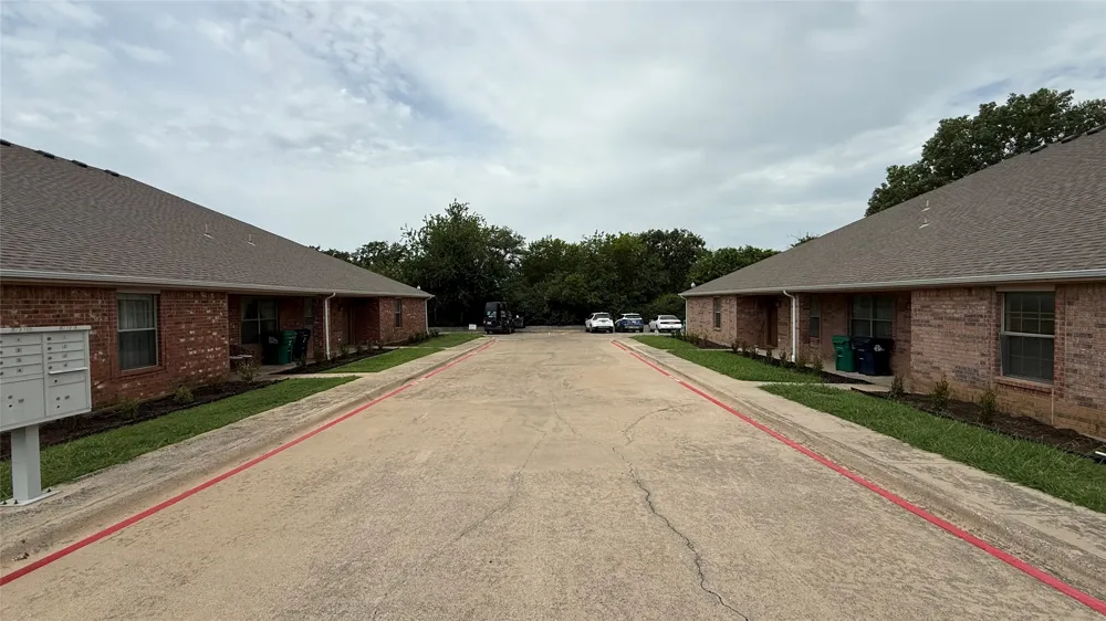 2335 Elm Street Denton, TX 76201