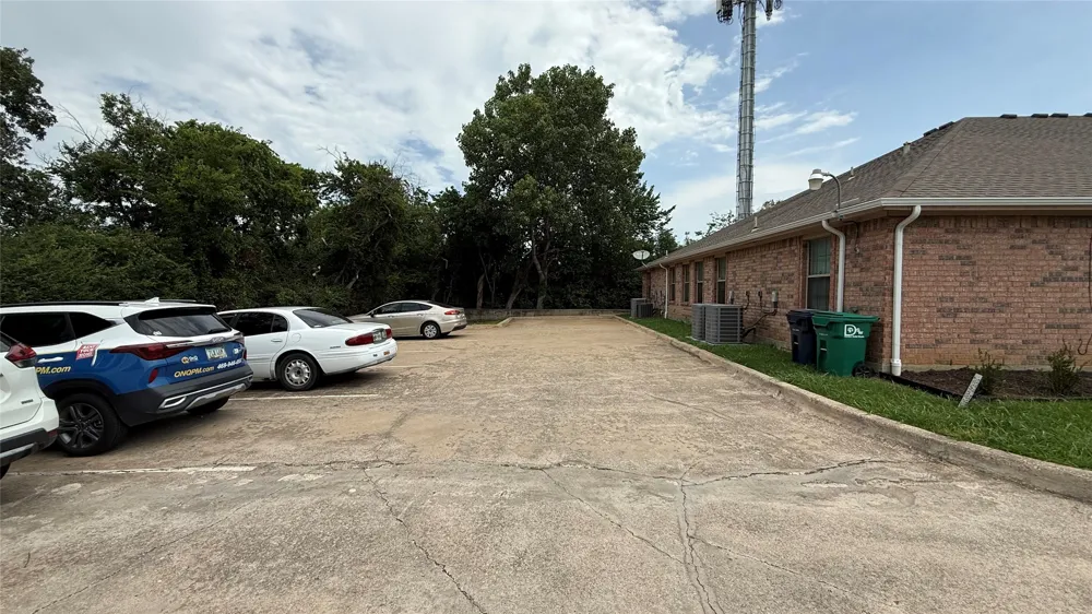 2335 Elm Street Denton, TX 76201