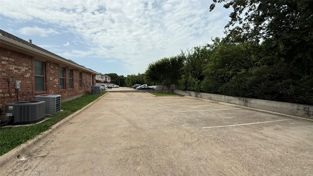 2335 Elm Street Denton, TX 76201