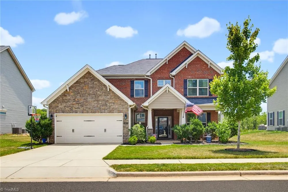 1837 Ridge Creek Drive Kernersville, NC 27284