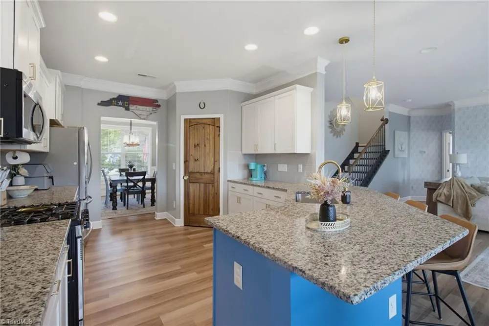 1837 Ridge Creek Drive Kernersville, NC 27284