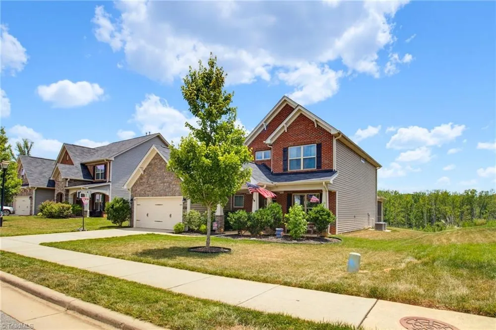 1837 Ridge Creek Drive Kernersville, NC 27284