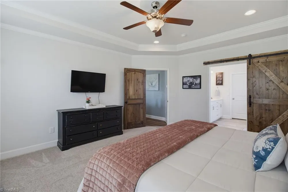 1837 Ridge Creek Drive Kernersville, NC 27284