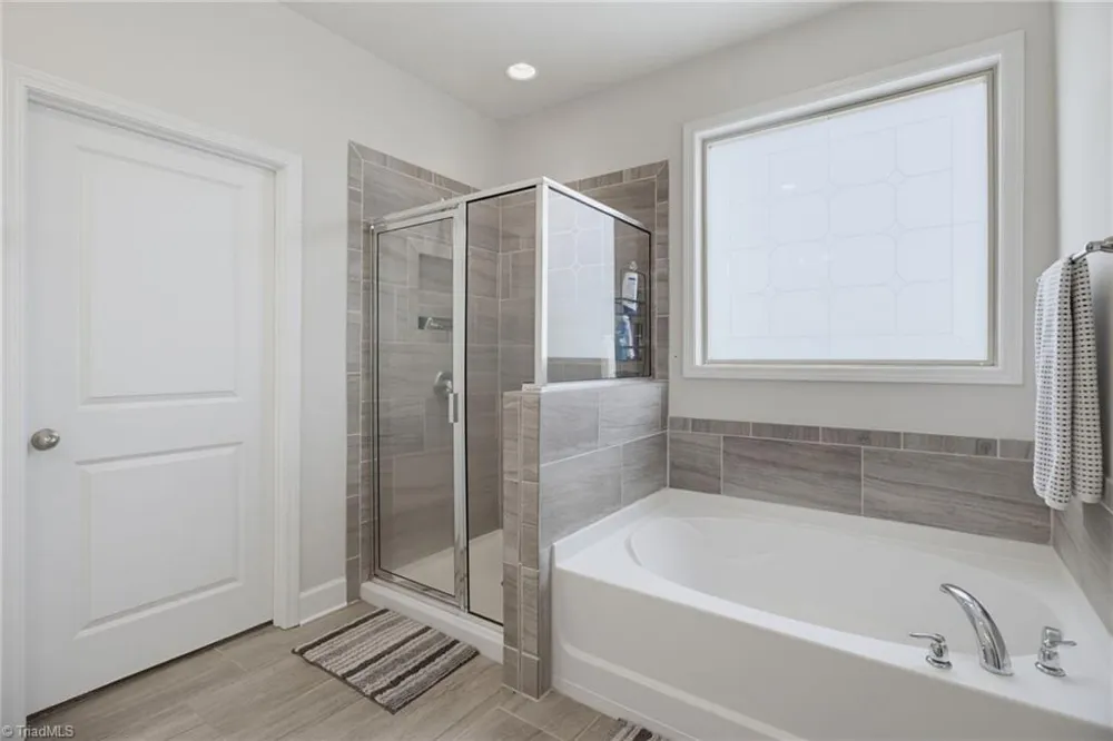 1837 Ridge Creek Drive Kernersville, NC 27284