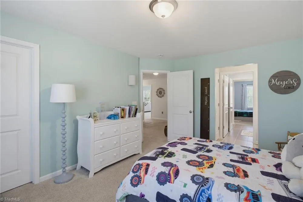 1837 Ridge Creek Drive Kernersville, NC 27284