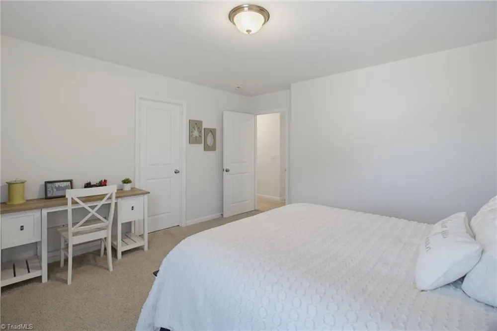 1837 Ridge Creek Drive Kernersville, NC 27284