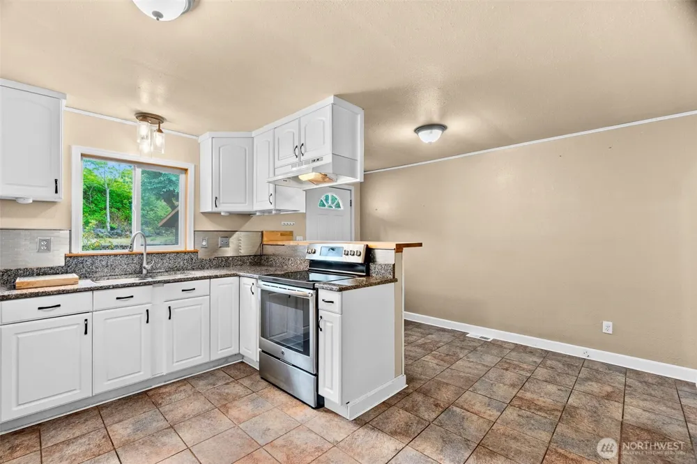 504 G STREET SW Tumwater, WA 98512