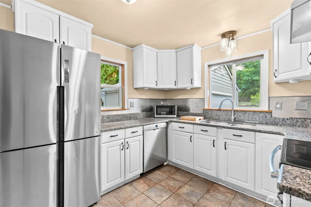 504 G STREET SW Tumwater, WA 98512