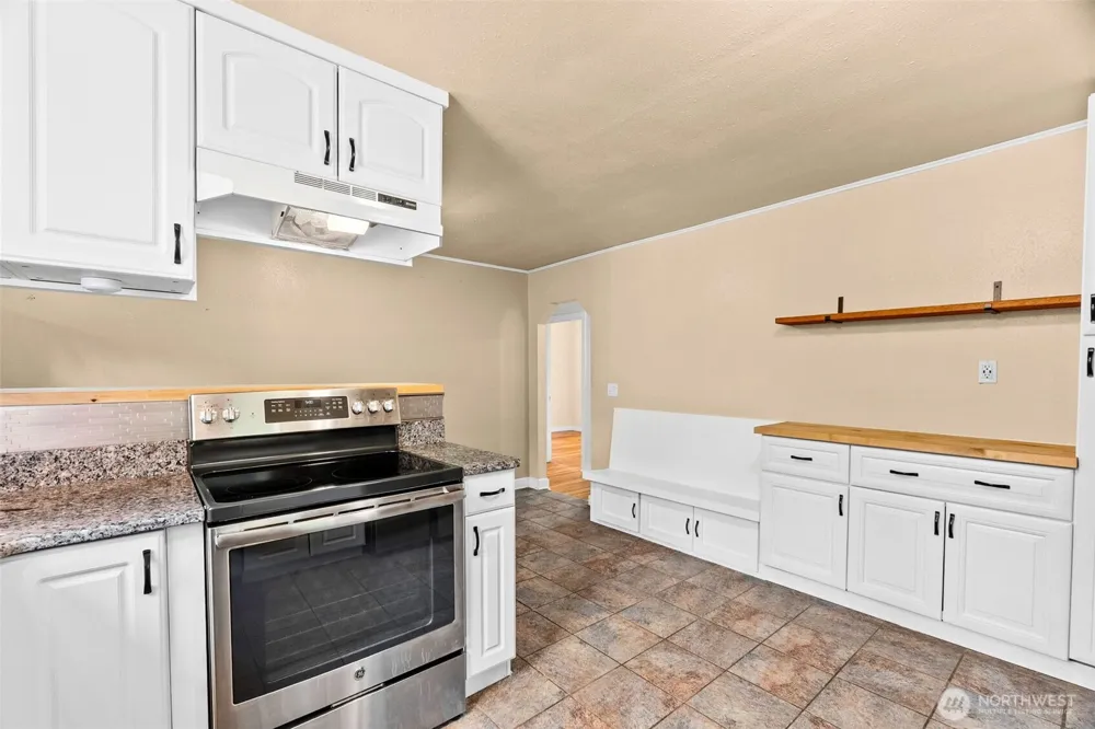 504 G STREET SW Tumwater, WA 98512