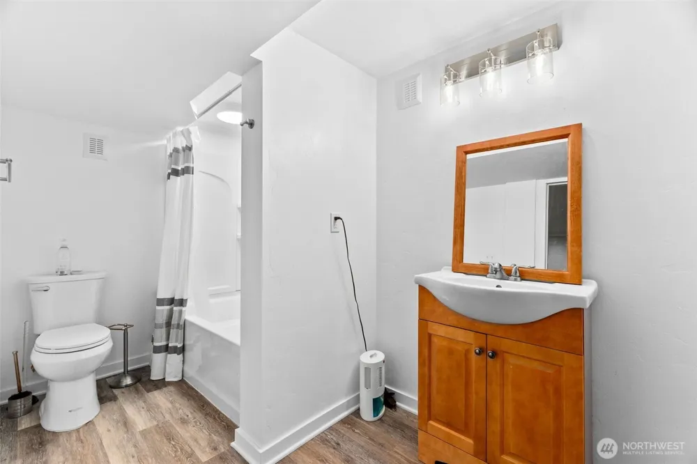 504 G STREET SW Tumwater, WA 98512