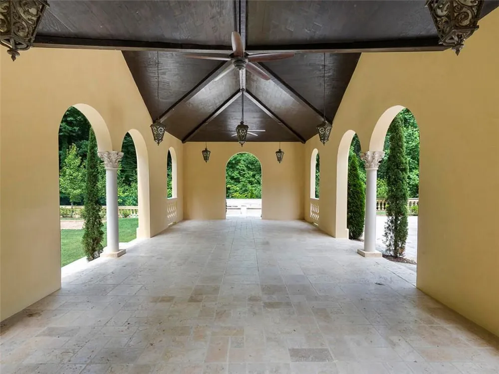 6420 Riverside Drive NW Sandy Springs, GA 30328