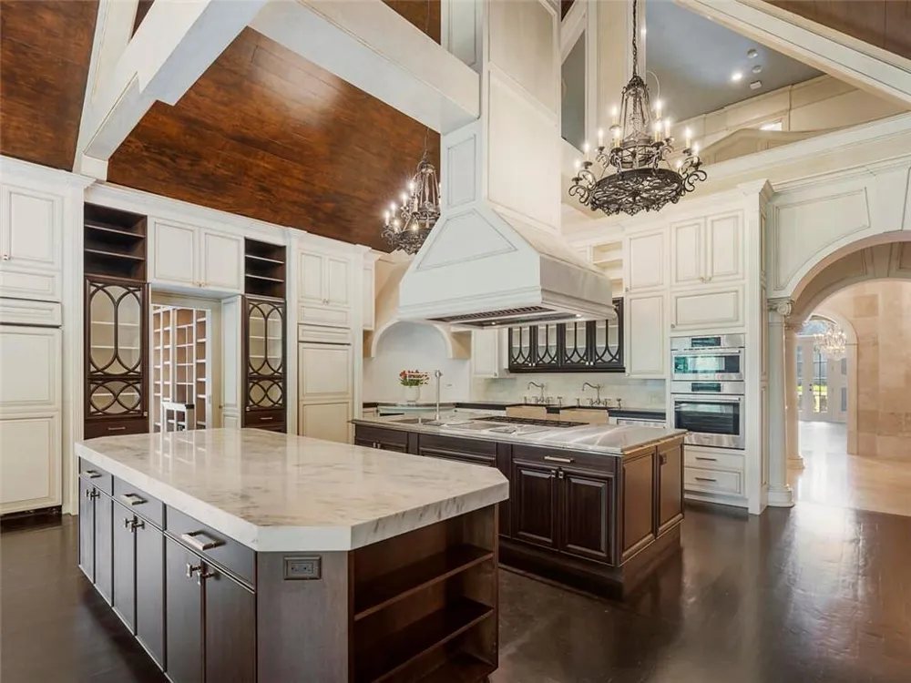 6420 Riverside Drive NW Sandy Springs, GA 30328