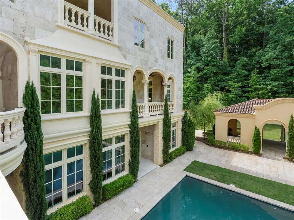 6420 Riverside Drive NW Sandy Springs, GA 30328