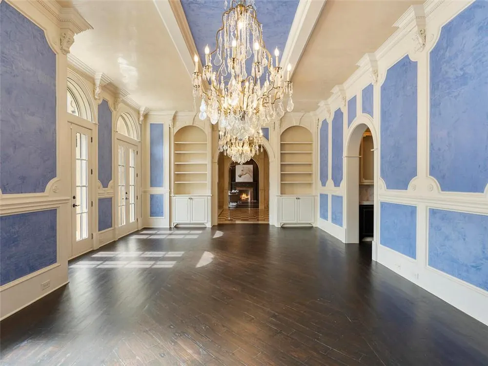 6420 Riverside Drive NW Sandy Springs, GA 30328