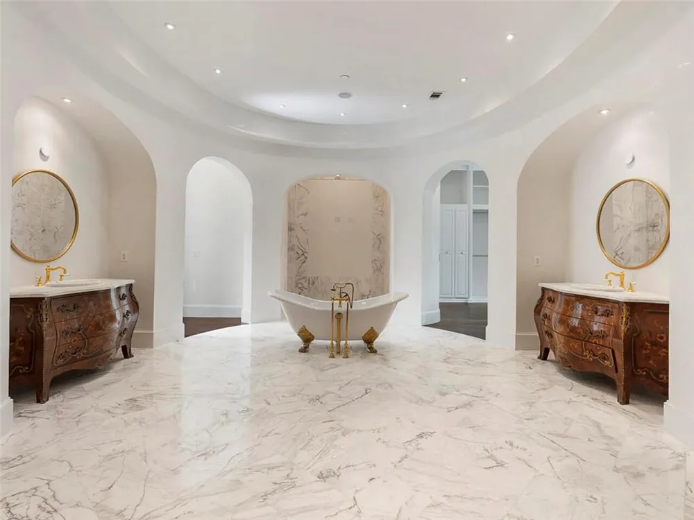 6420 Riverside Drive NW Sandy Springs, GA 30328