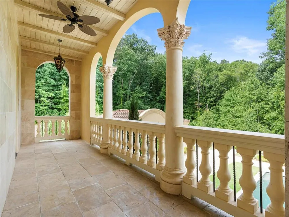 6420 Riverside Drive NW Sandy Springs, GA 30328