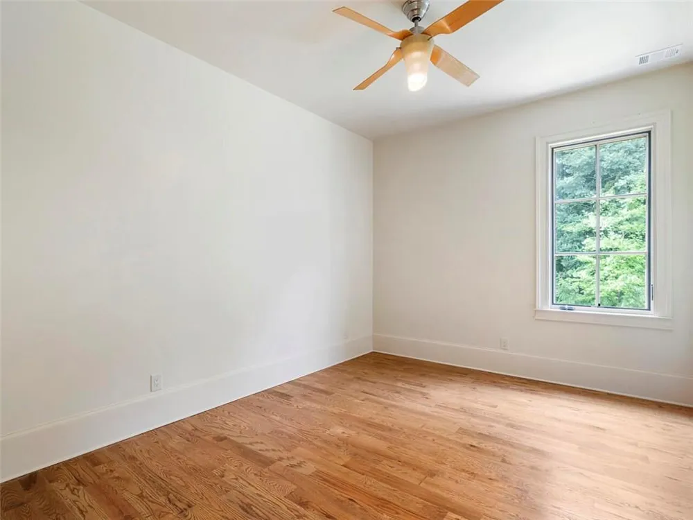 6420 Riverside Drive NW Sandy Springs, GA 30328