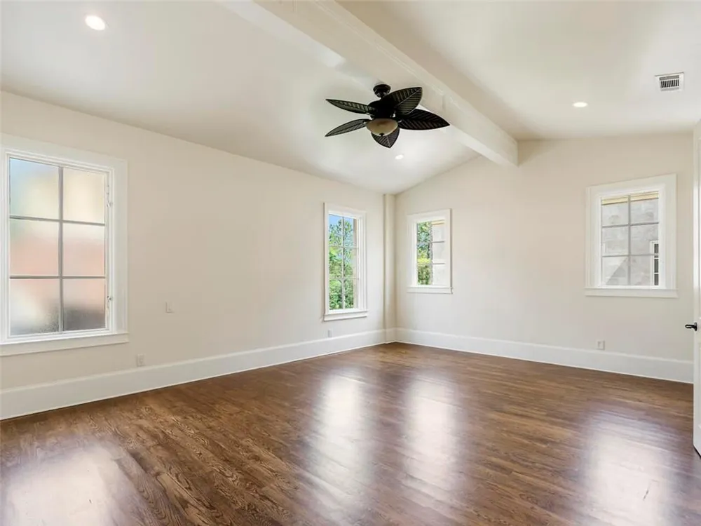 6420 Riverside Drive NW Sandy Springs, GA 30328